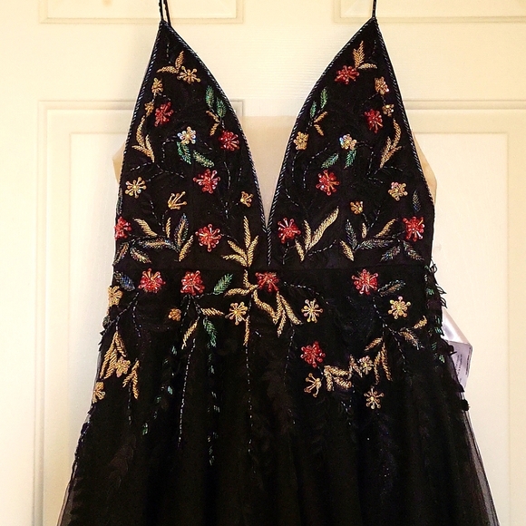 Mac Duggal Floral Beaded Appliqués & Embroidery Illustrate High Slit Gown. 10 - Picture 8 of 12